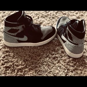 Boys Air Jordan 1 high flyknit